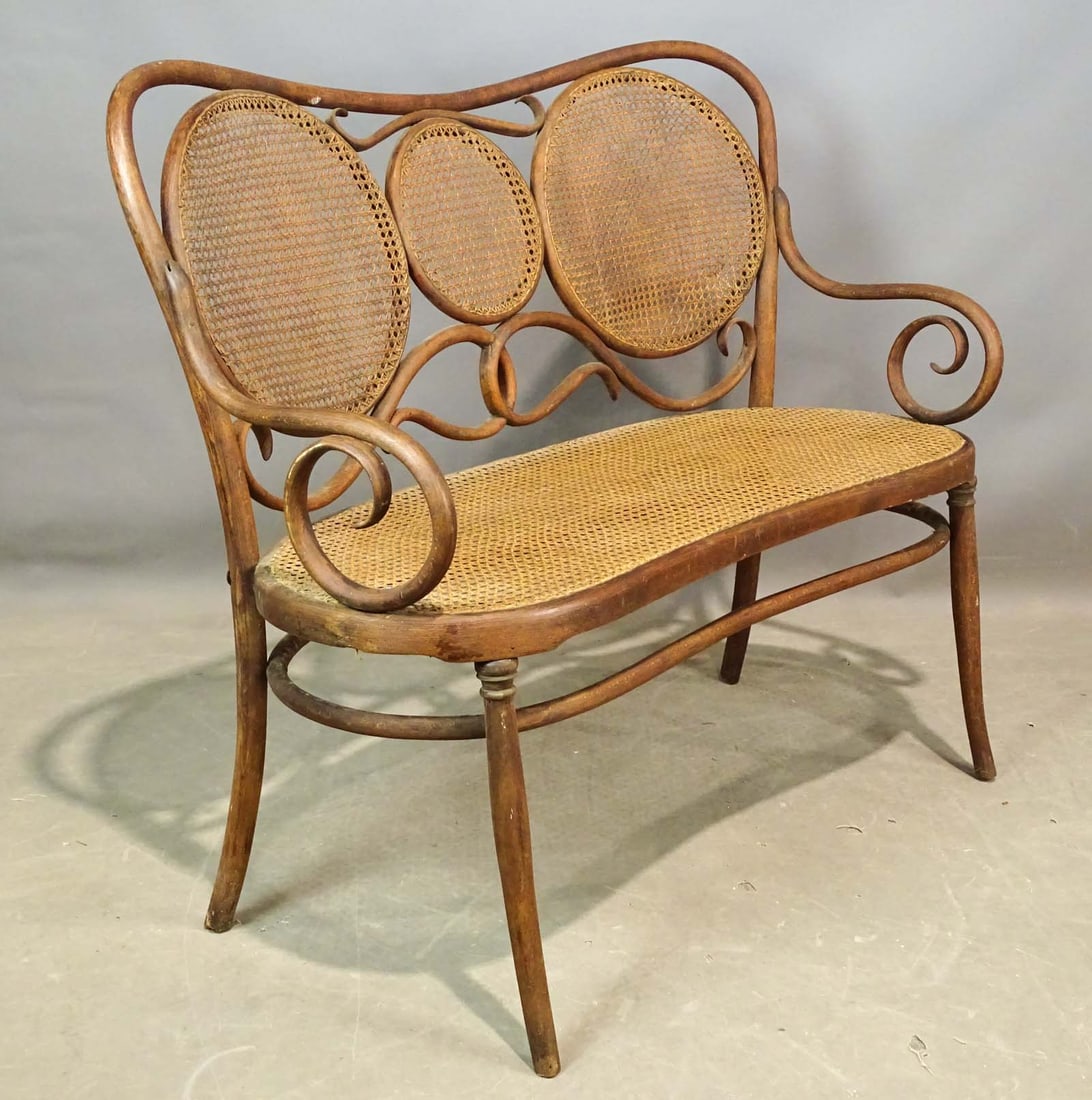 Bentwood Settee (1 of 6)