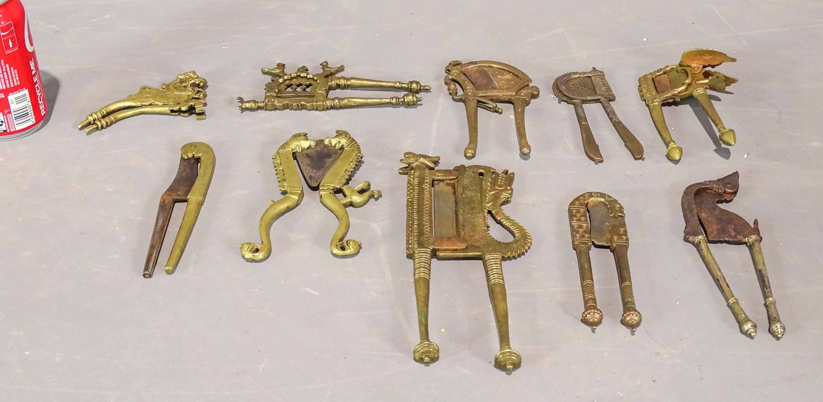 Lot of Brass and Metal Choppers: Lot (10) unusual brass and metal chippers. Largest 9" L..