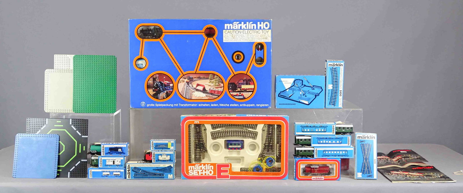 HO Train Lot (1 of 9)