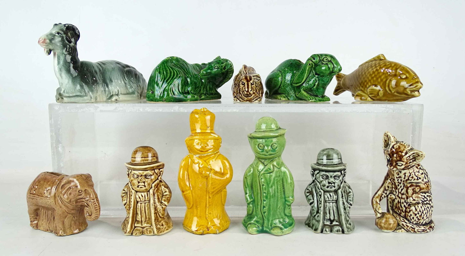 Bank Lot: Lot (11) ceramic banks including figures, animals.
