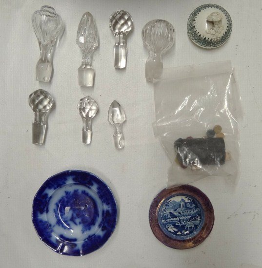 Misc. Lot: Misc. lot including stoppers, flow blue plate etc.
