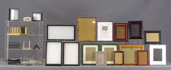Frame Lot