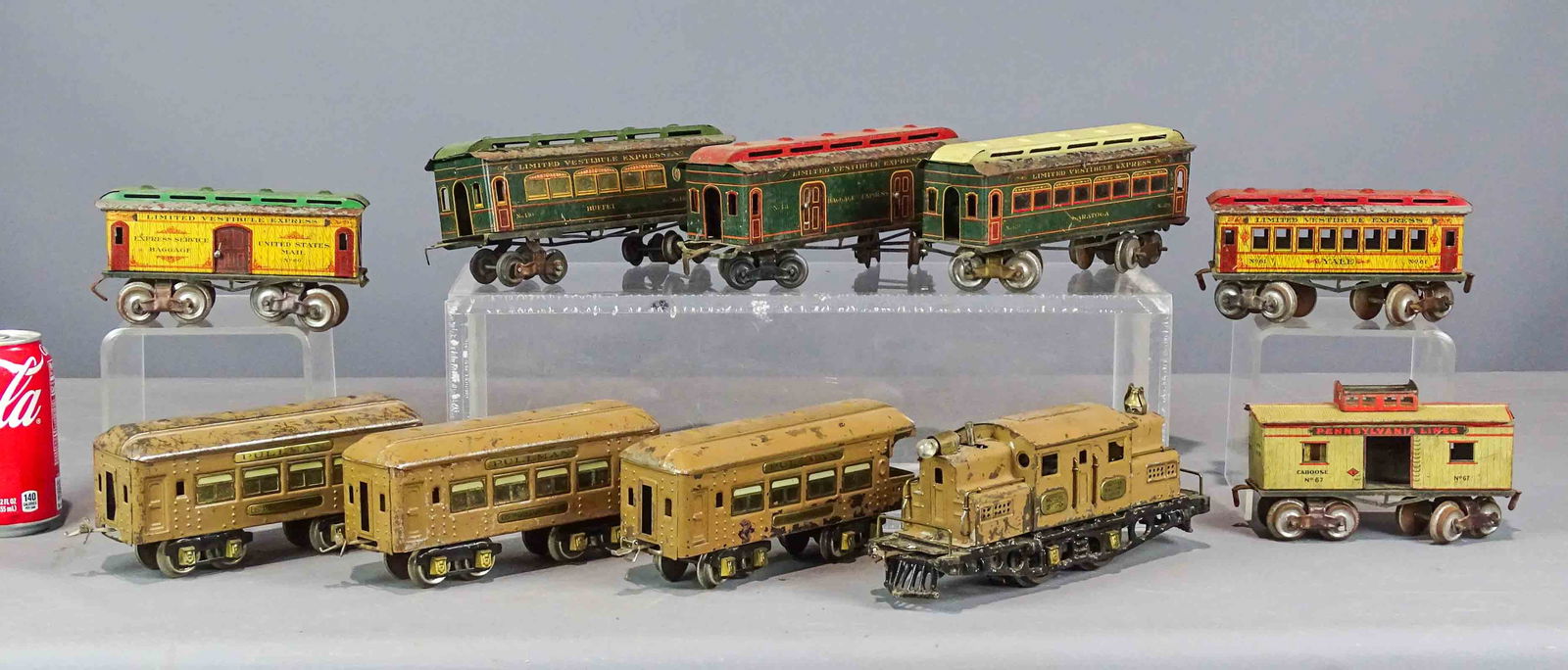 Early Tin Toy Trains (1 of 8)