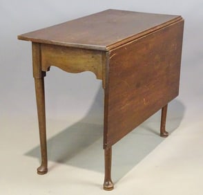 18th c. Queen Anne Dropleaf Table