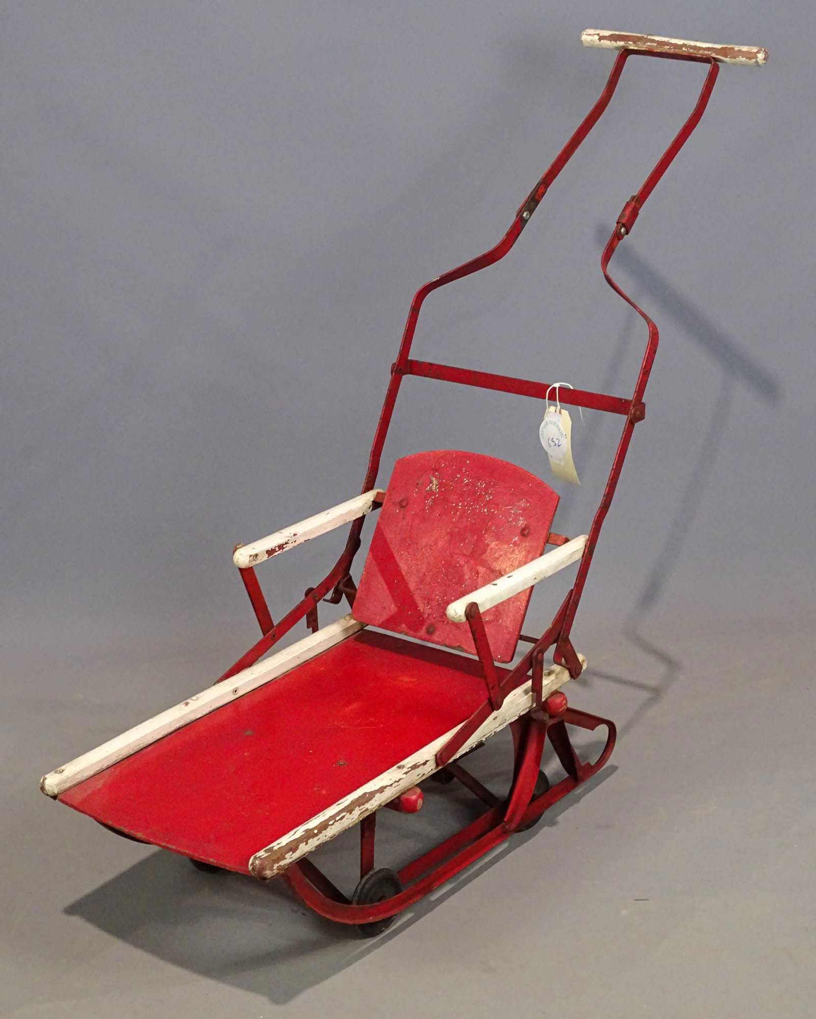 Vintage Sled (1 of 4)