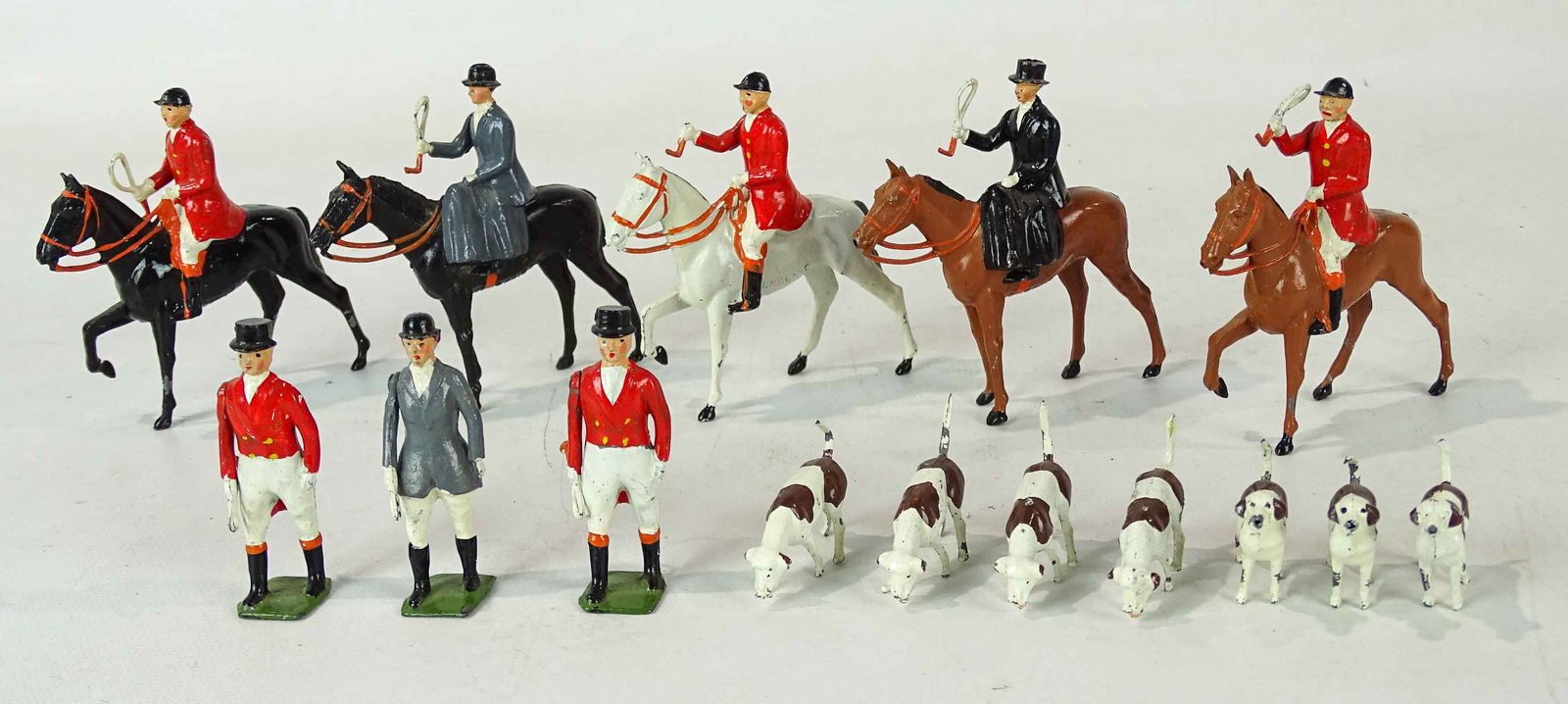 W. Britain Set (15 pcs) Fox Hunting (1 of 14)