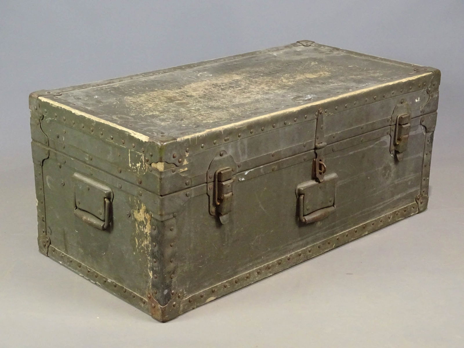 WWI Military Foot Locker & Accessories (1 of 9)