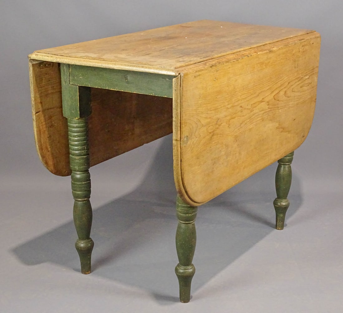 Canadian Dropleaf Table (1 of 4)