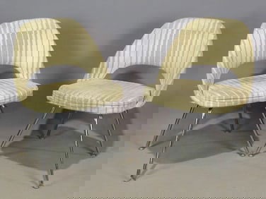 Pair Knoll Saarinen Chairs