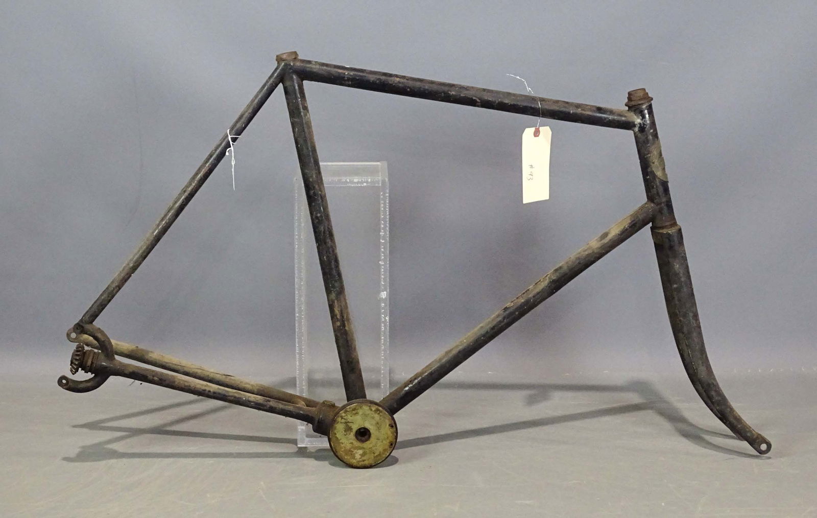 Columbia Chainless Pneumatic Bicycle Frame (1 of 7)