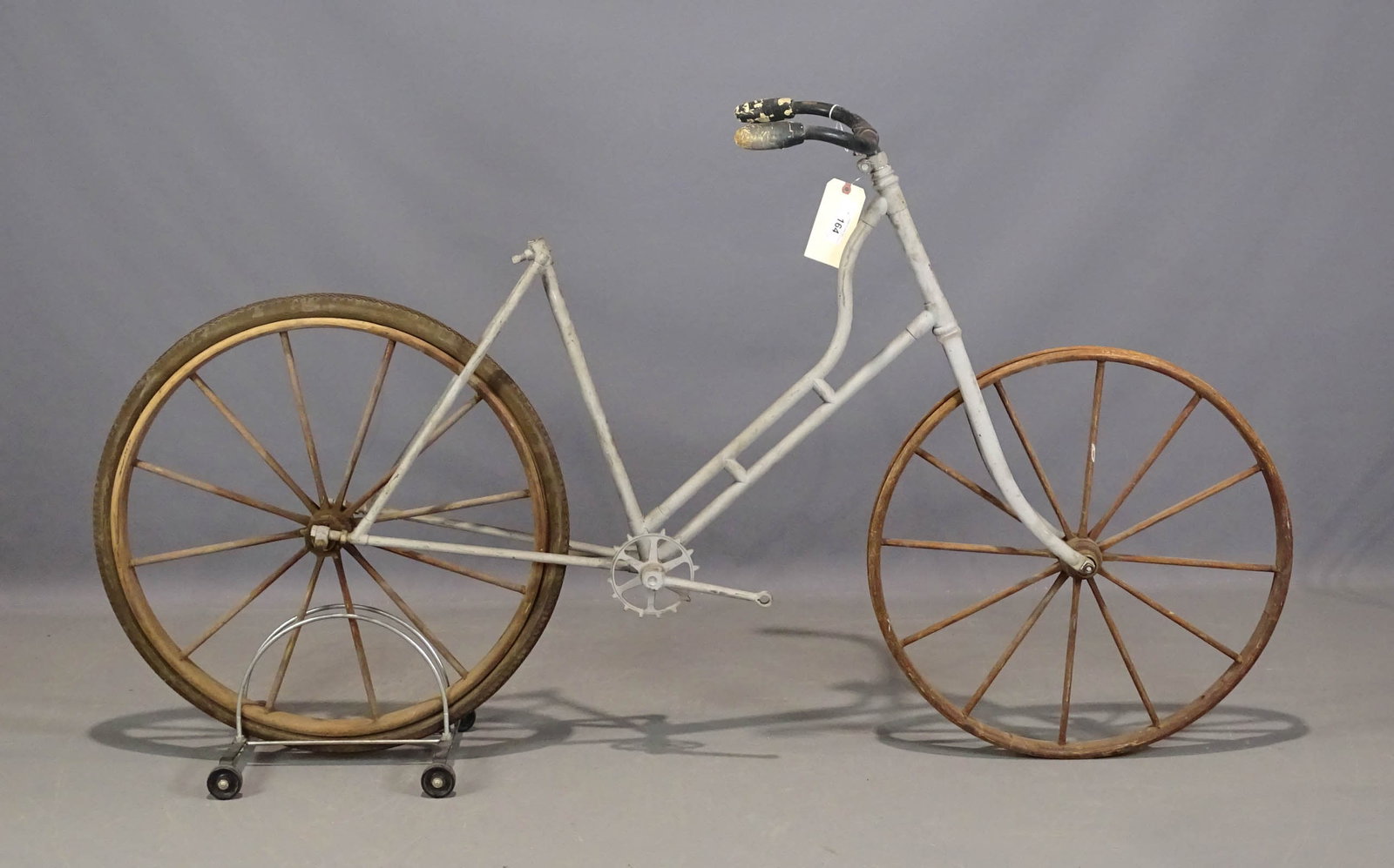 Elliot Hickory Pneumatic Safety Bicycle: Elliot Hickory Pneumatic Safety bicycle. Barn fresh condition. Provenance: Wayne & Kim Batten Collection.