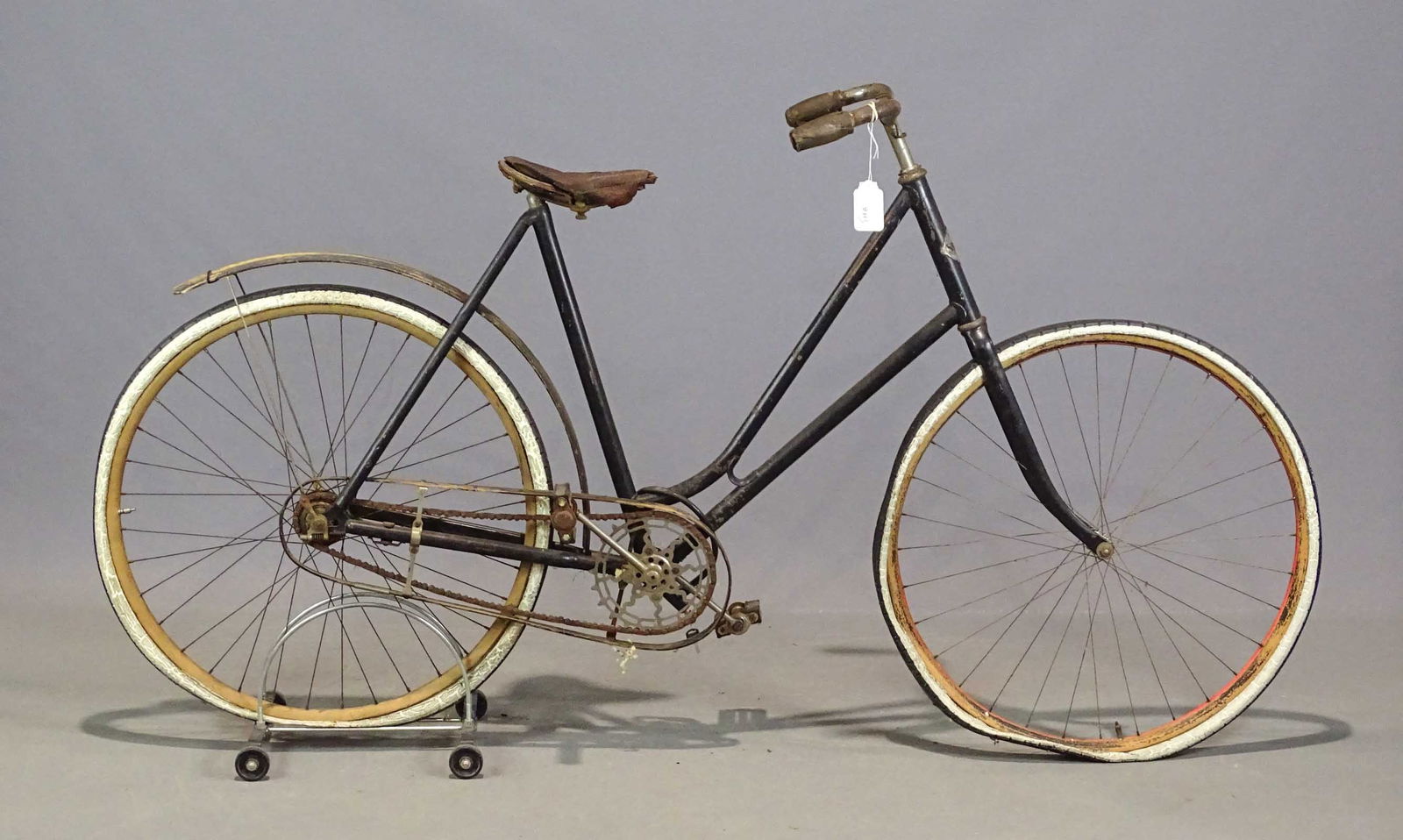 Spalding Pneumatic Safety Bicycle (1 of 11)