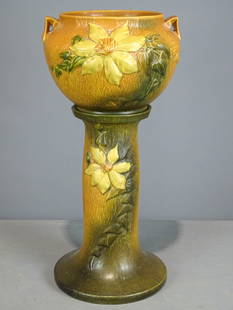 Roseville Jardiniere and Pedestal: Roseville Jardiniere and pedestal. Barbara Packer Collection. 25" Ht.. Overall good condition.