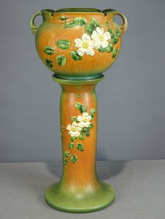 Roseville Jardiniere and Pedestal: Roseville Jardiniere and pedestal. Barbara Packer Collection. 31" Ht.. Good condition.