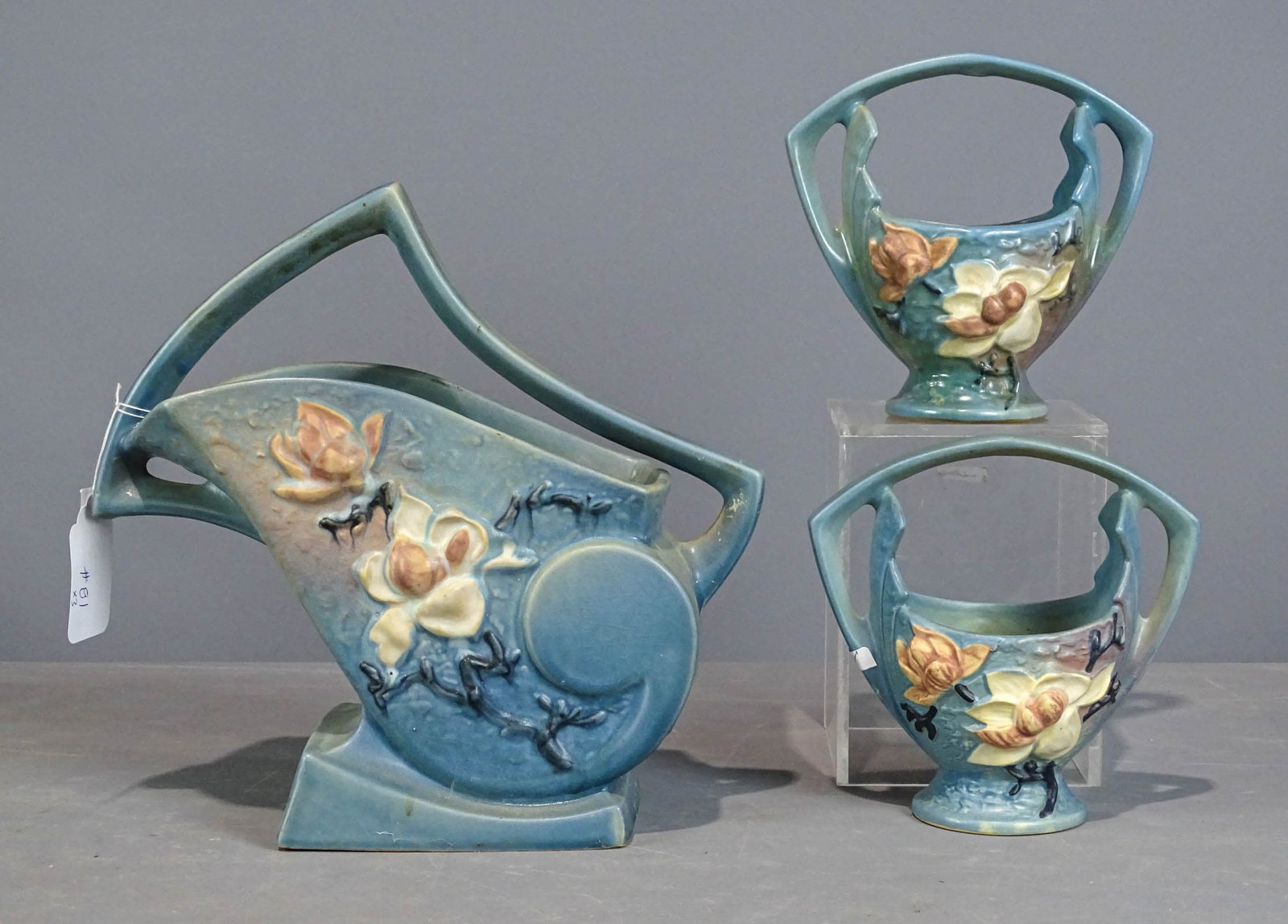 Roseville Lot: Lot (3) Roseville planters. Tallest 12 1/2" Ht.. Barbara Packer collection. Good condition. Barbara Packer collection.