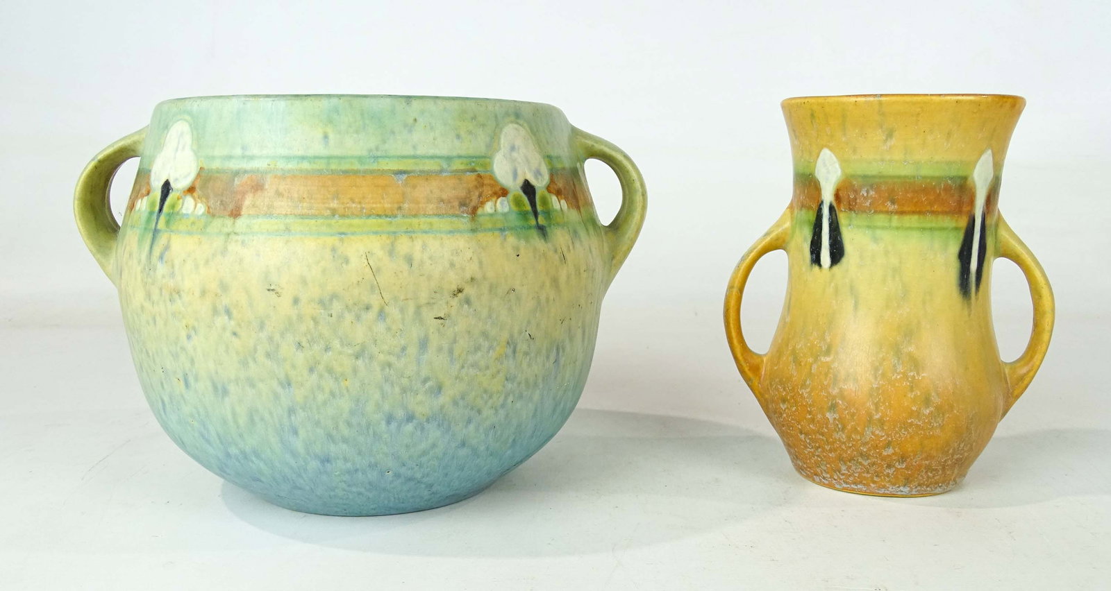 Roseville Lot: Lot (2) Roseville vases. Tallest 5 1/2" Ht.. Barbara Packer Collection. Good condition.