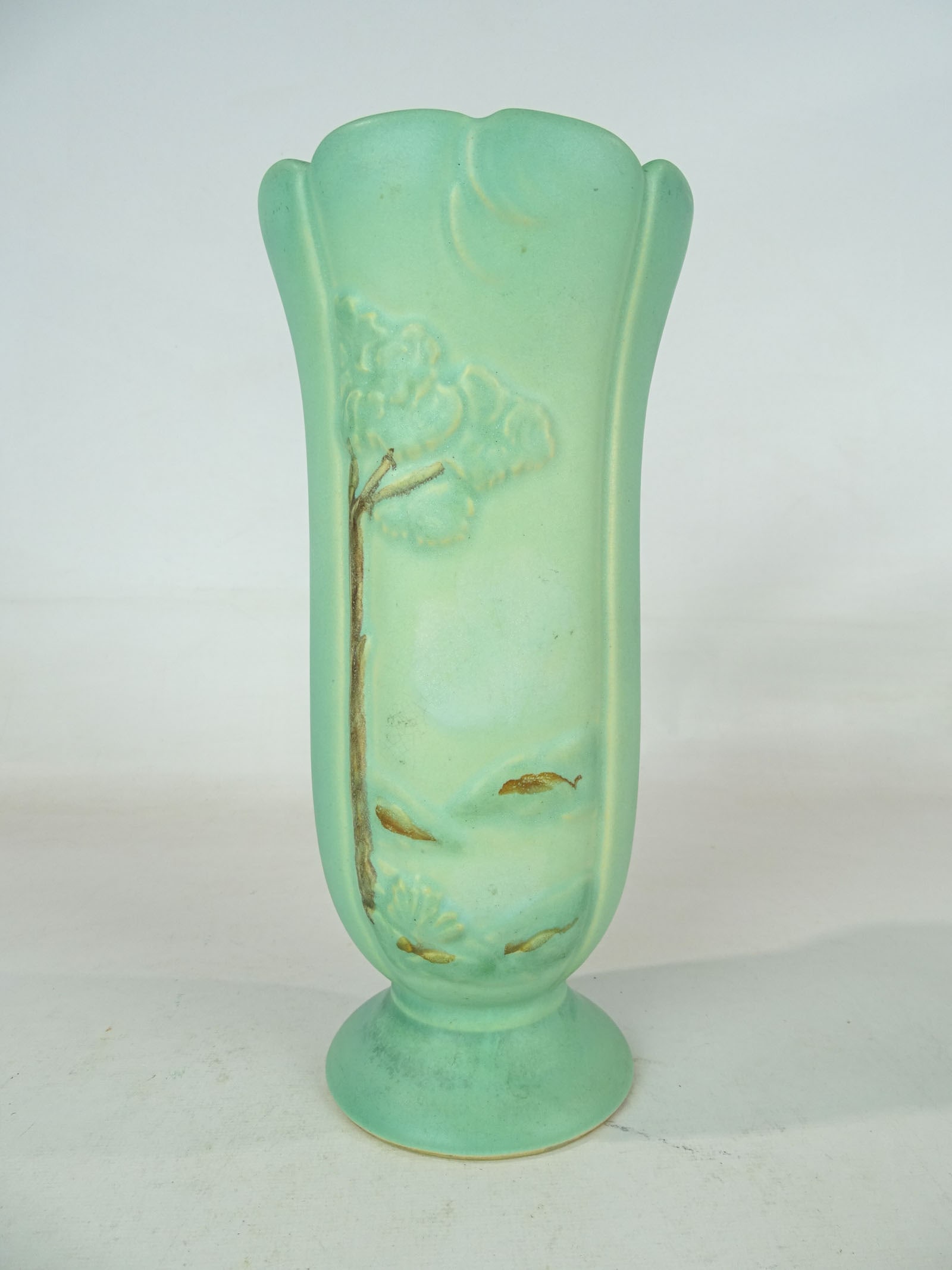 Weller Vase: Weller pottery vase. 9 1/2" Ht.. Barbara Packer Collection. Good condition.