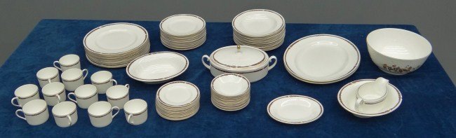 Ralph Lauren Wedgwood China: Ralph Lauren Wedgwood porcelain dinner service. Over 80 pieces, imperfections.