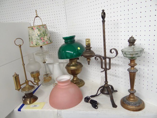 Lamp Lot: Misc. lamp lot including Rayo lamp, student lamp, table lamp, shades, chimneys etc.