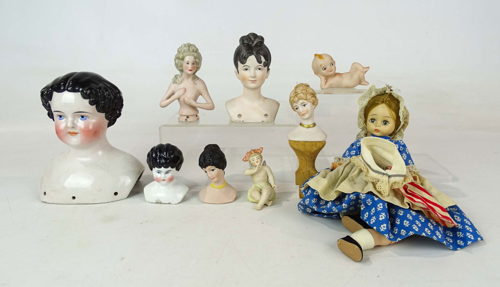 Doll Head Lot (1 of 20)
