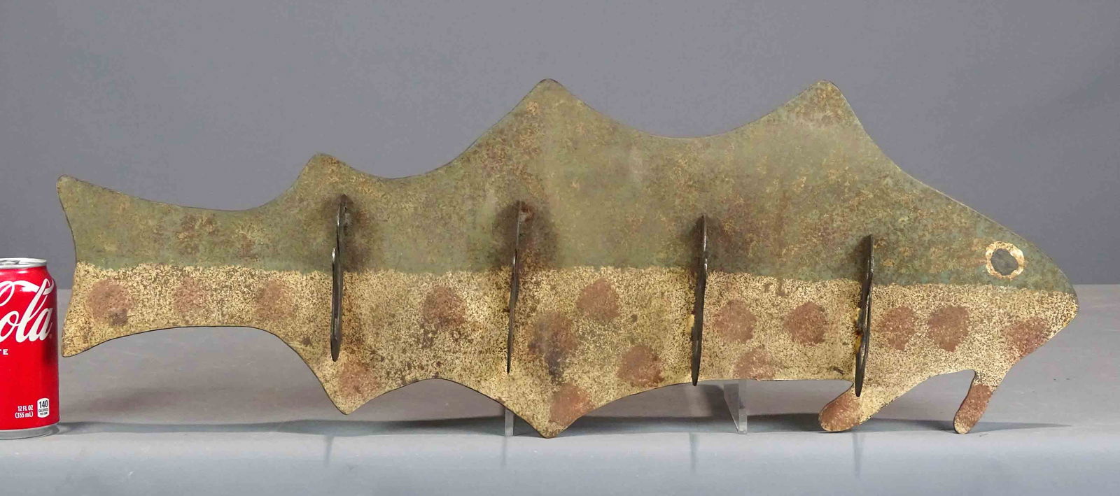 Fish Metal Wall Rack (1 of 5)