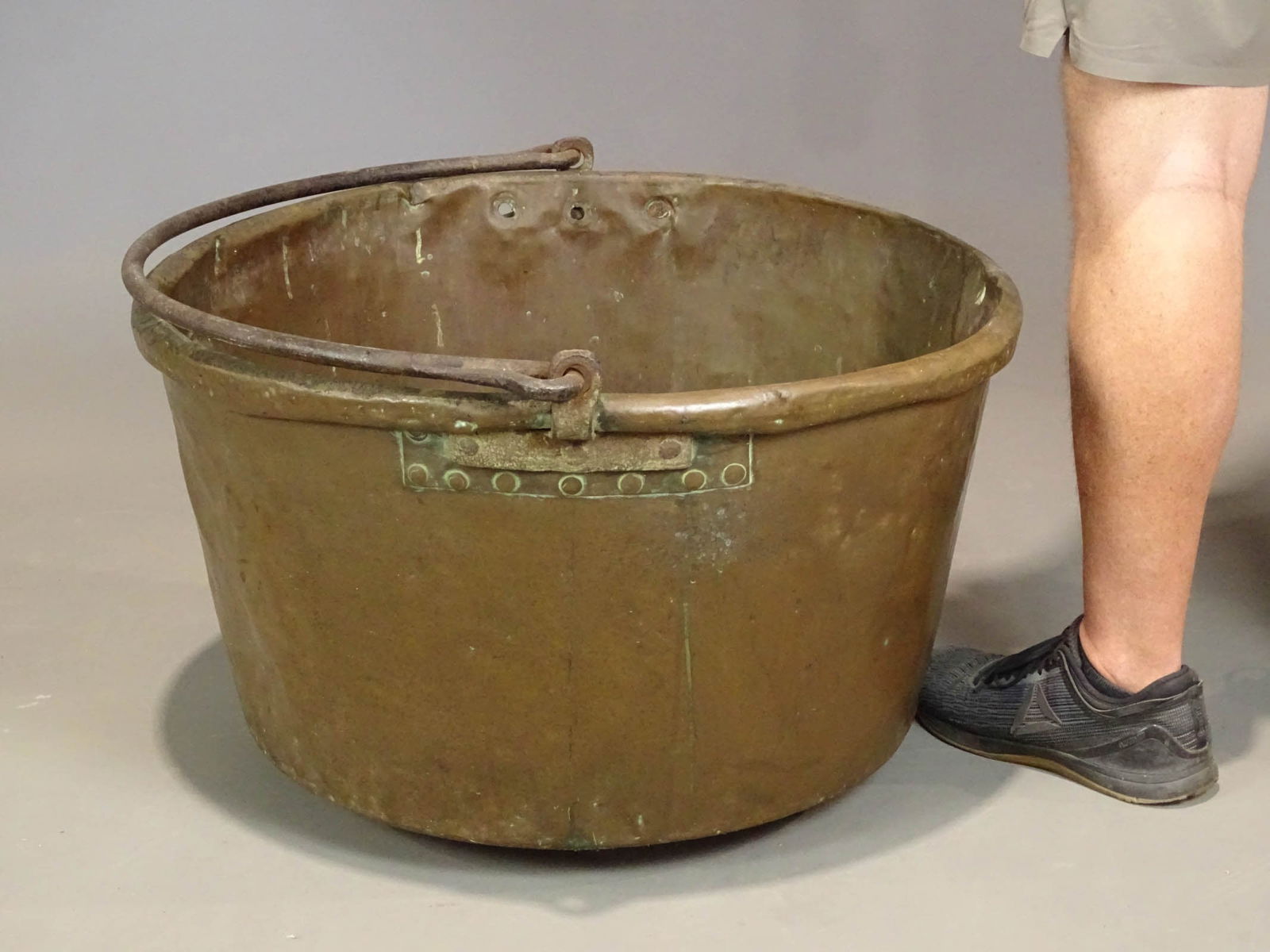 Large Copper Bucket (1 of 7)