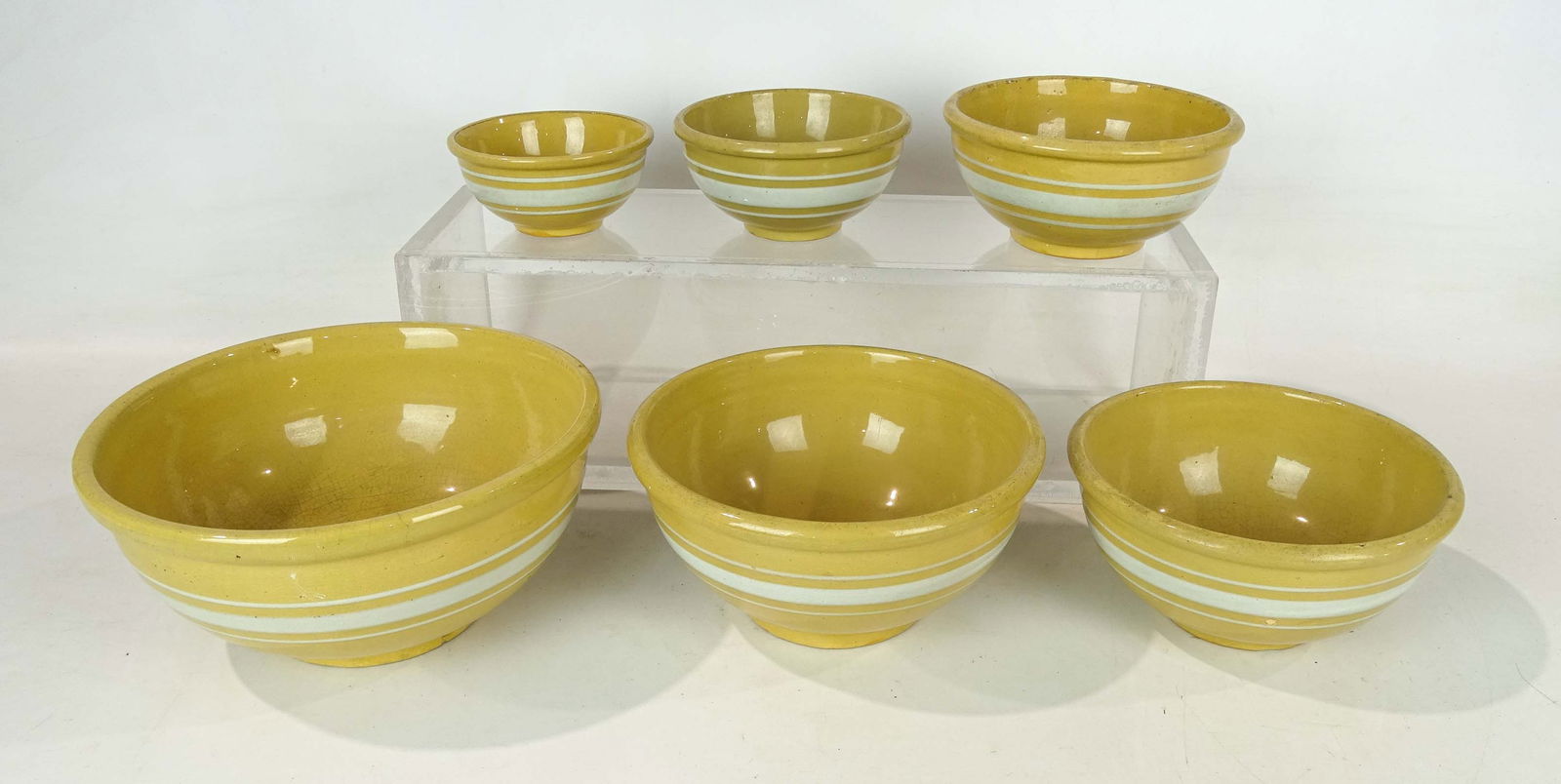 Nesting Yelloware Bowls (1 of 7)