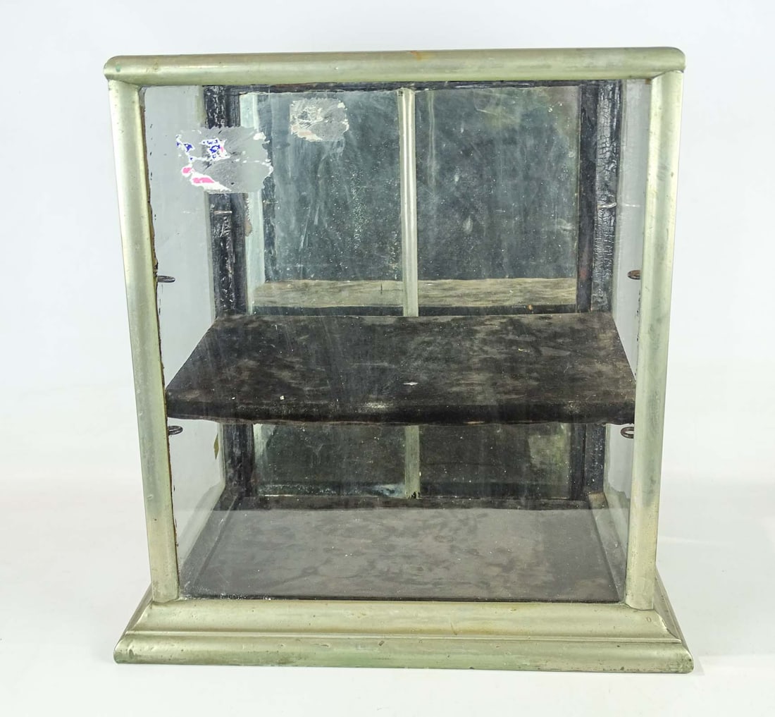 Counter Top Showcase (1 of 8)