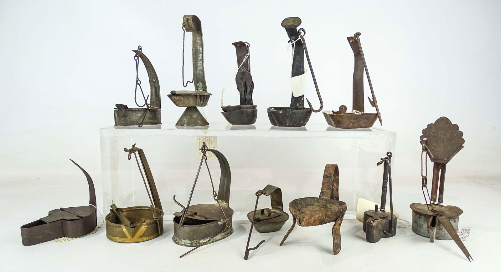 Betty Lamp Lot (1 of 6)