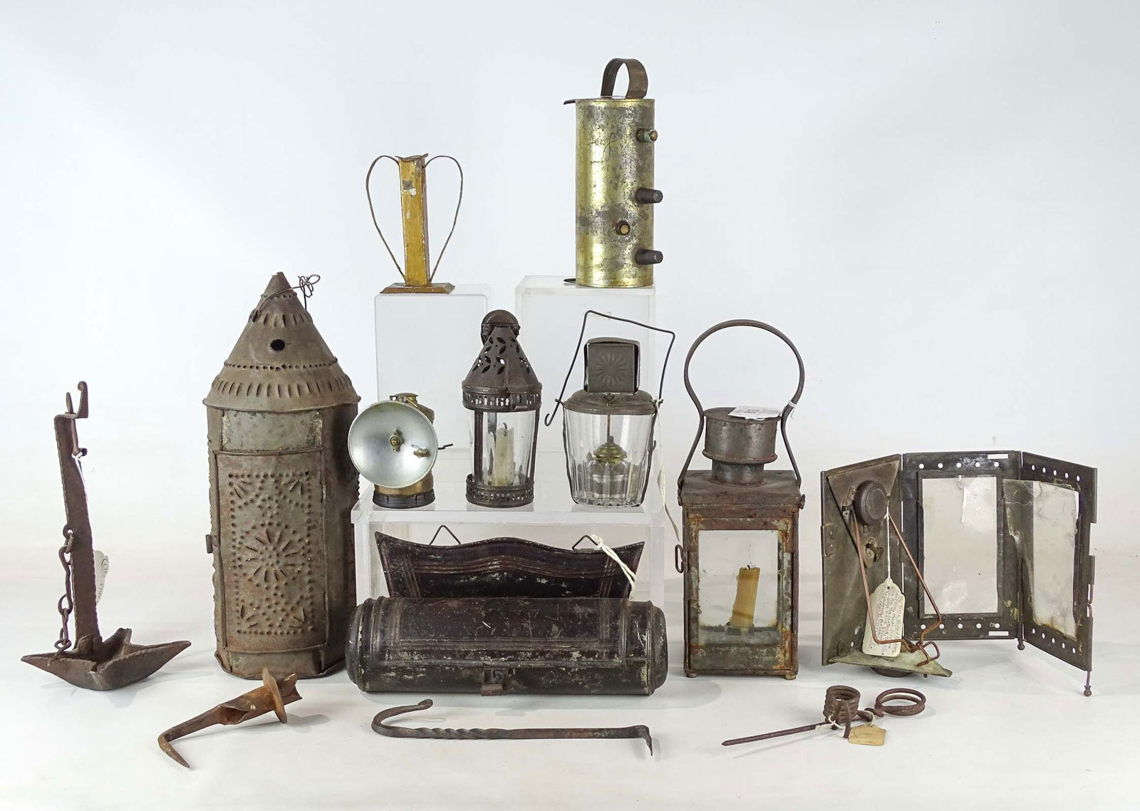 Lighting Lot (1 of 15)