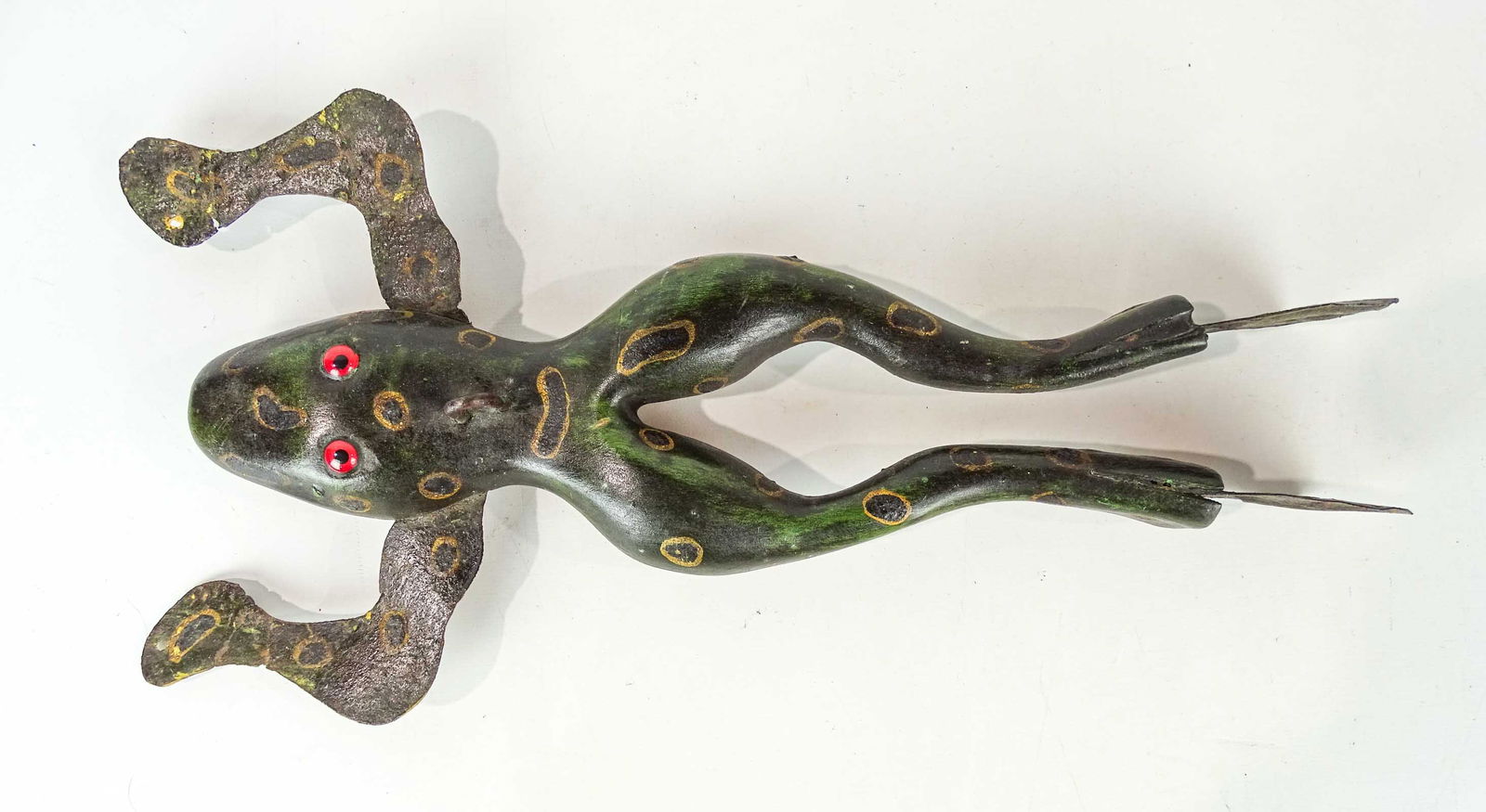 Folk Art Frog Decoy (1 of 9)