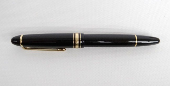 Fountain Pen: Montblanc fountain pen. Meister Stuck 146.