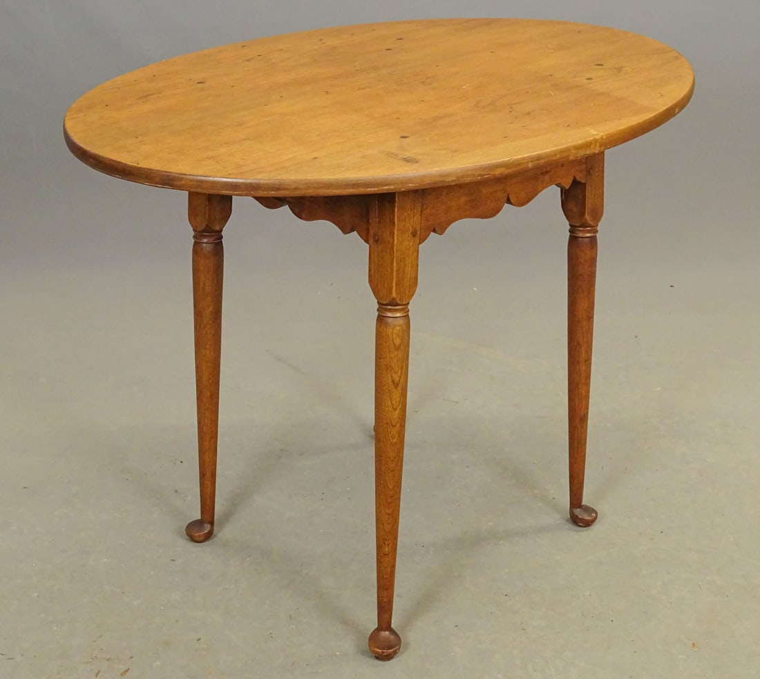 18th c. Oval Top Tavern Table (1 of 5)