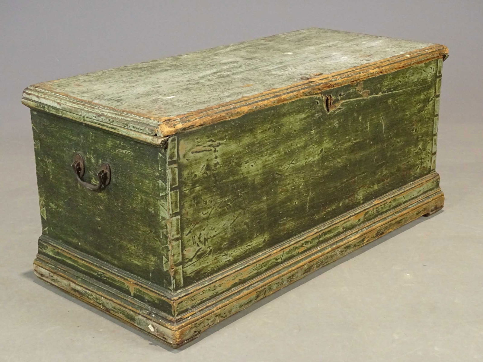 19th c. Blanket Box (1 of 10)