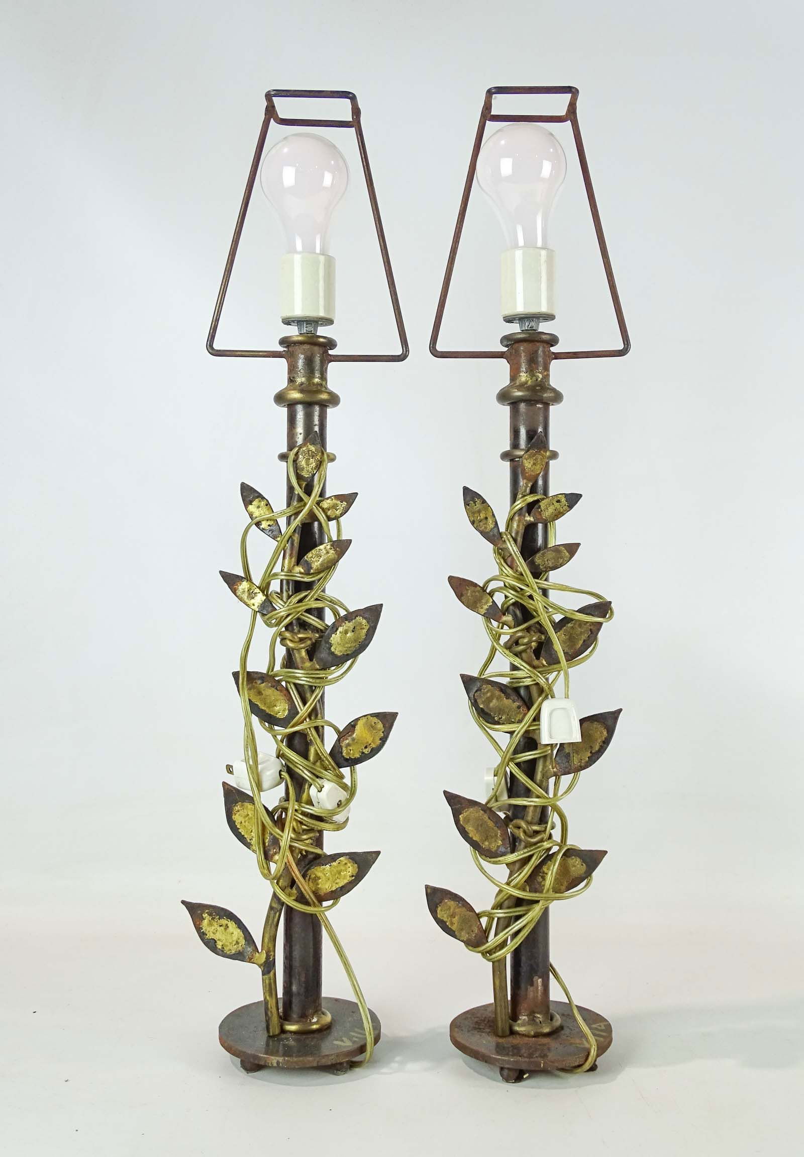 Pair of Lamps (1 of 7)