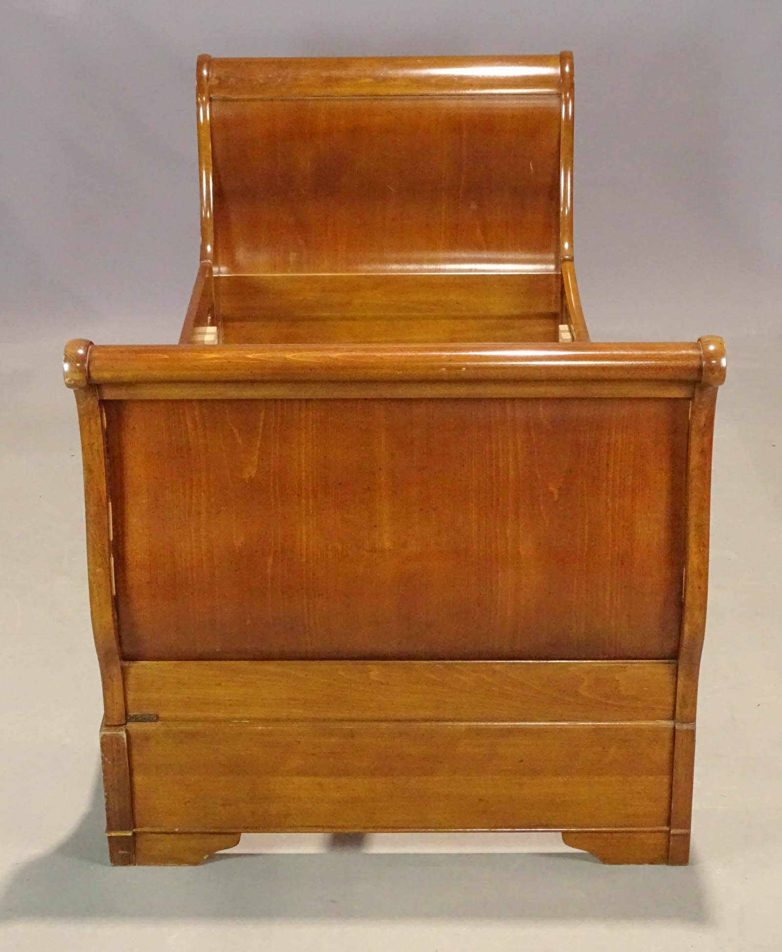 Sleigh Bed: 20th c. single sleigh bed, overall 35" W, 85" L, 34" ht., interior 32 1/4" W, 75"
