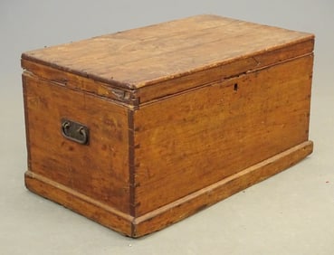 19th c. Trunk
