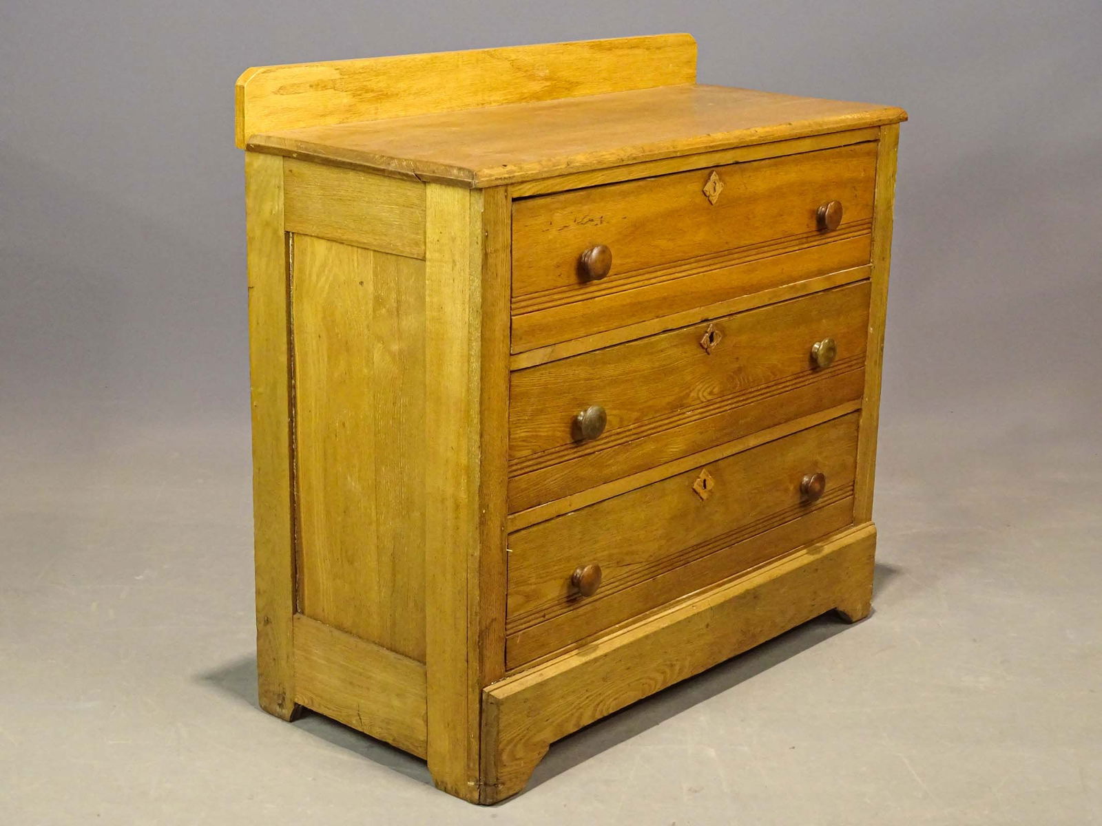 Oak Three Drawer Chest (1 of 5)