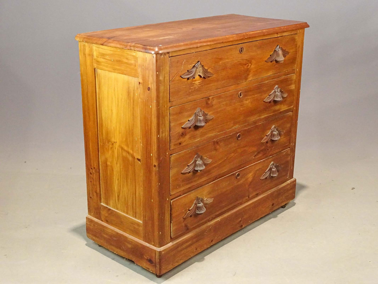 19th c. Cottage pine Chest (1 of 7)