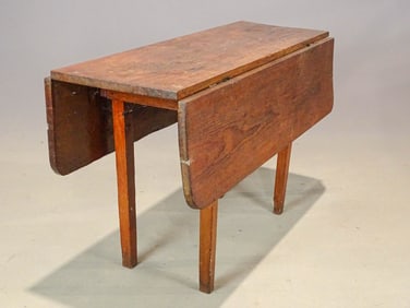 19th c. Dropleaf Table