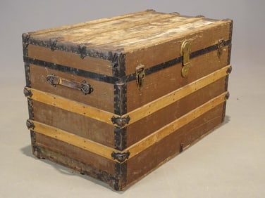 19th c. Trunk
