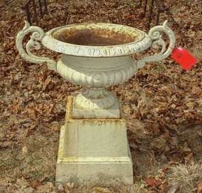 Urn