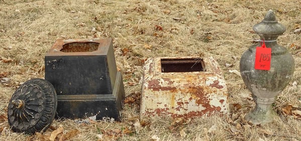 Urns