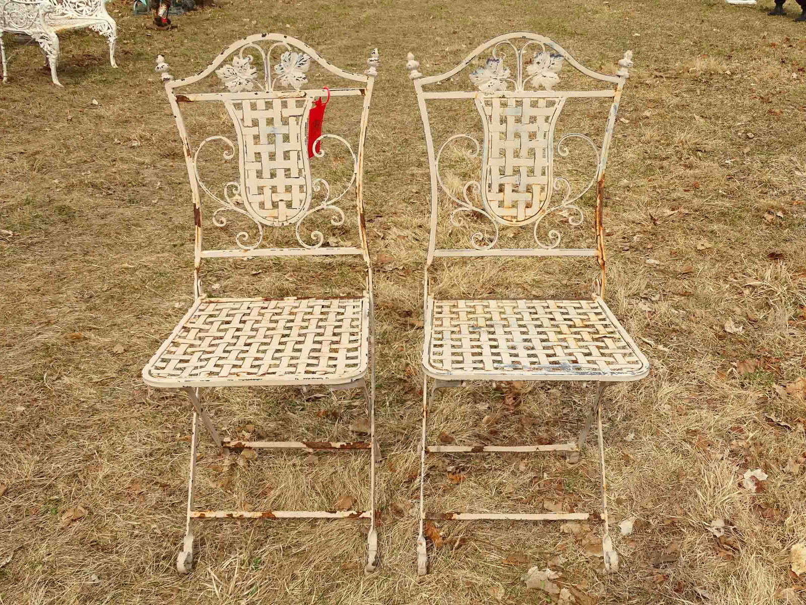 Folding Chairs (1 of 6)