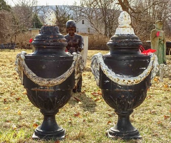 Urns