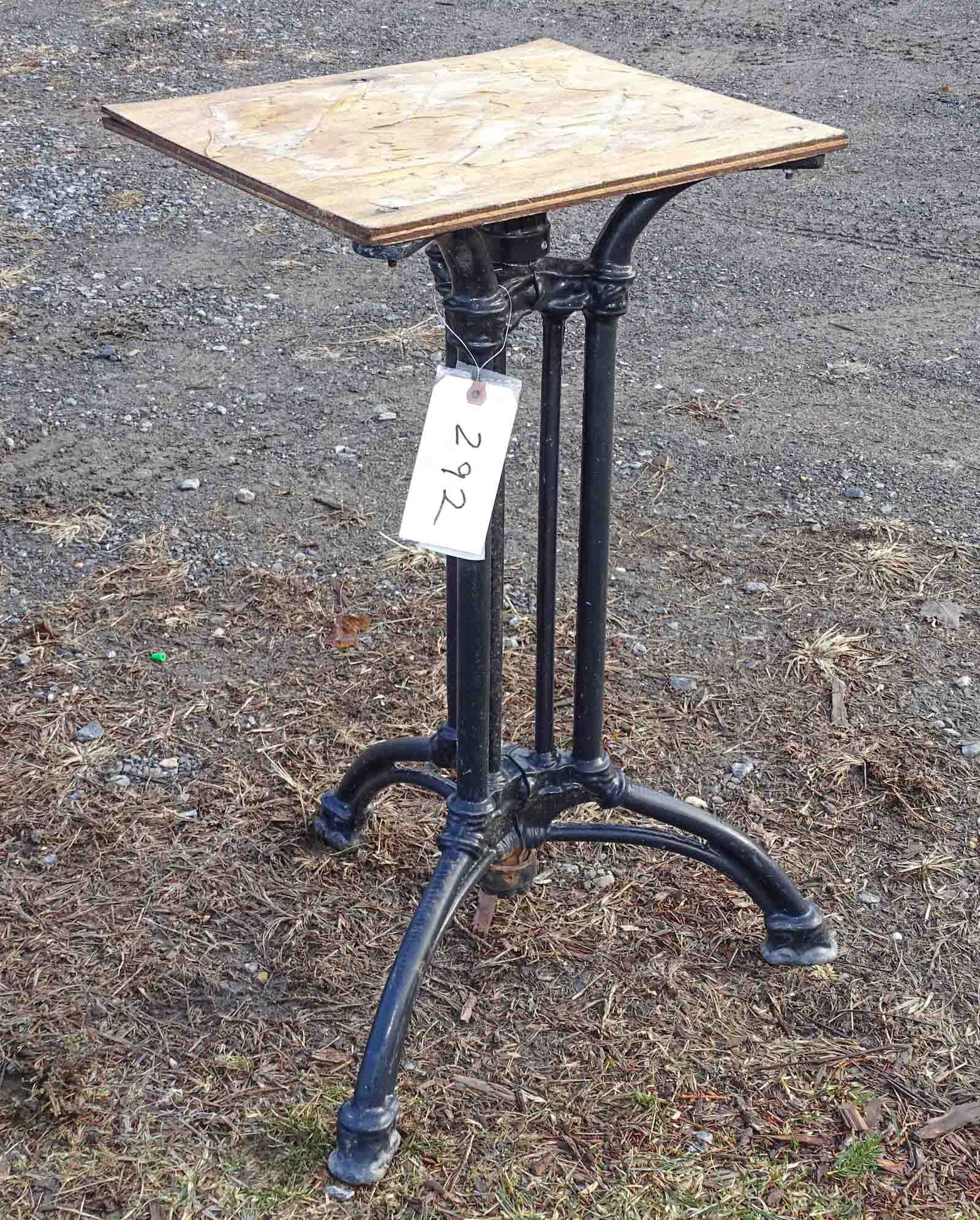 Victorian Cast Iron Table Base (1 of 5)