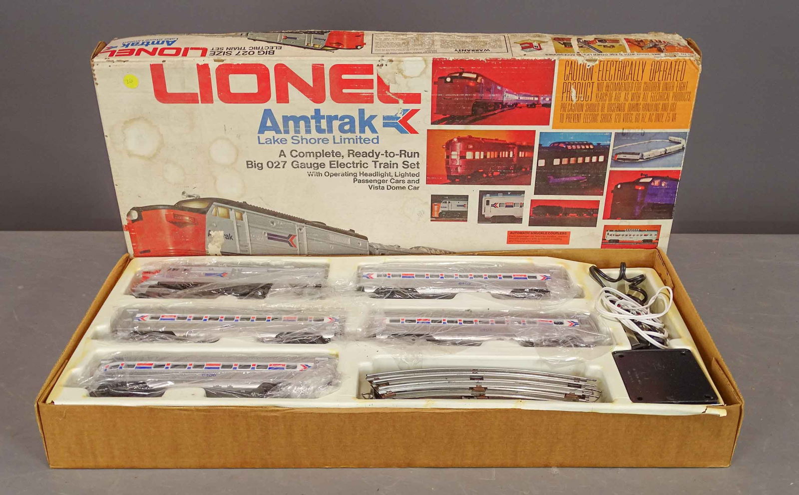 Lionel Amtrak Boxed Train Set (1 of 7)