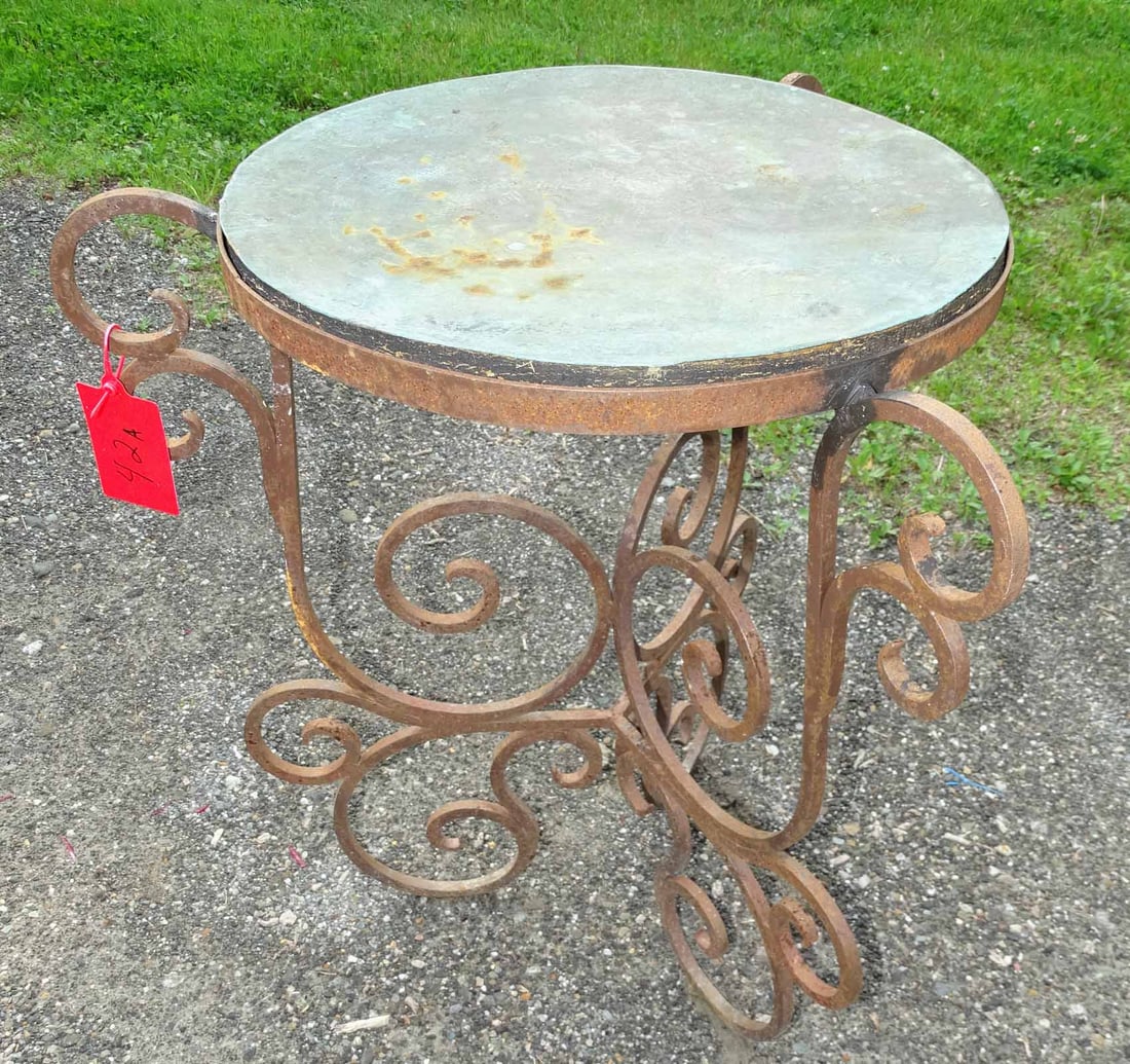 Round Top Metal Table (1 of 4)