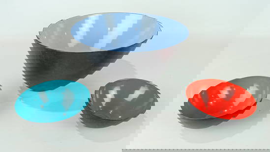 Enameled Bowls: Set of (3) Krenit Denmark enameled bowls. Largest 10" x 5 1/2", (2) 5" x 2".