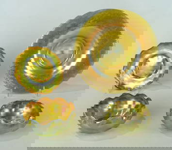 Tiffany Favrille Glass Lot: Lot (4) Tiffany Favrile art glass bowls. 4 1/2" to 10 1/2".